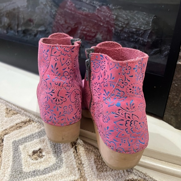 Hanna Andersson Size 36  Clog Boots Womens PINK BLUE ANKLE BOOTIES - Picture 3 of 7